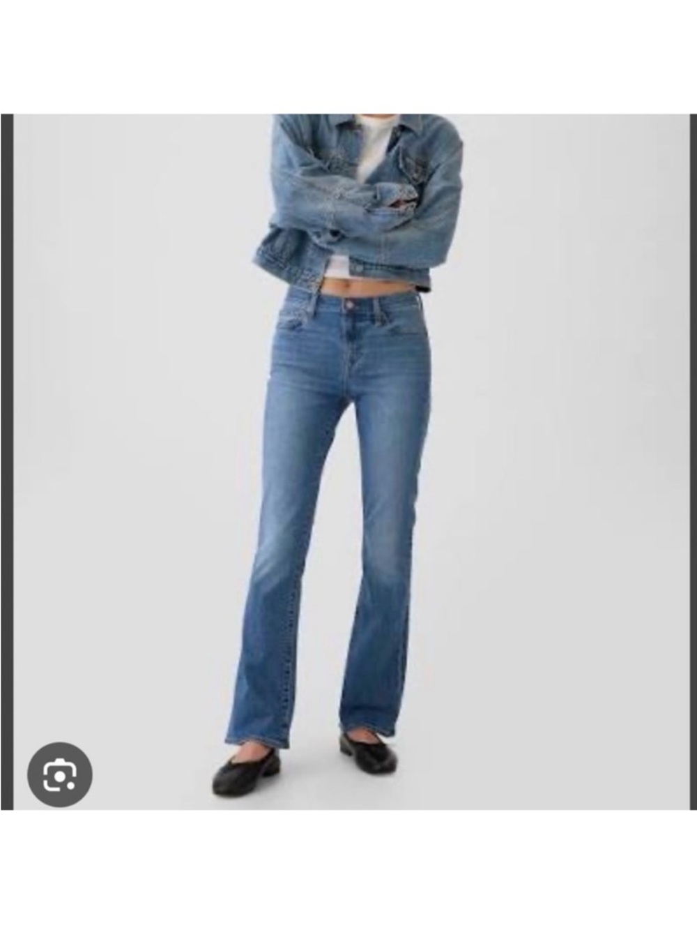 GAP Classic Blue Mid-Rise Bootcut Jeans - Women 26